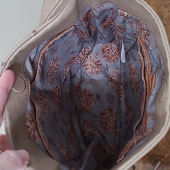 HOBO Light Tan Patchwork Stitched Front Shoulder Bag - Picture 4 of 17